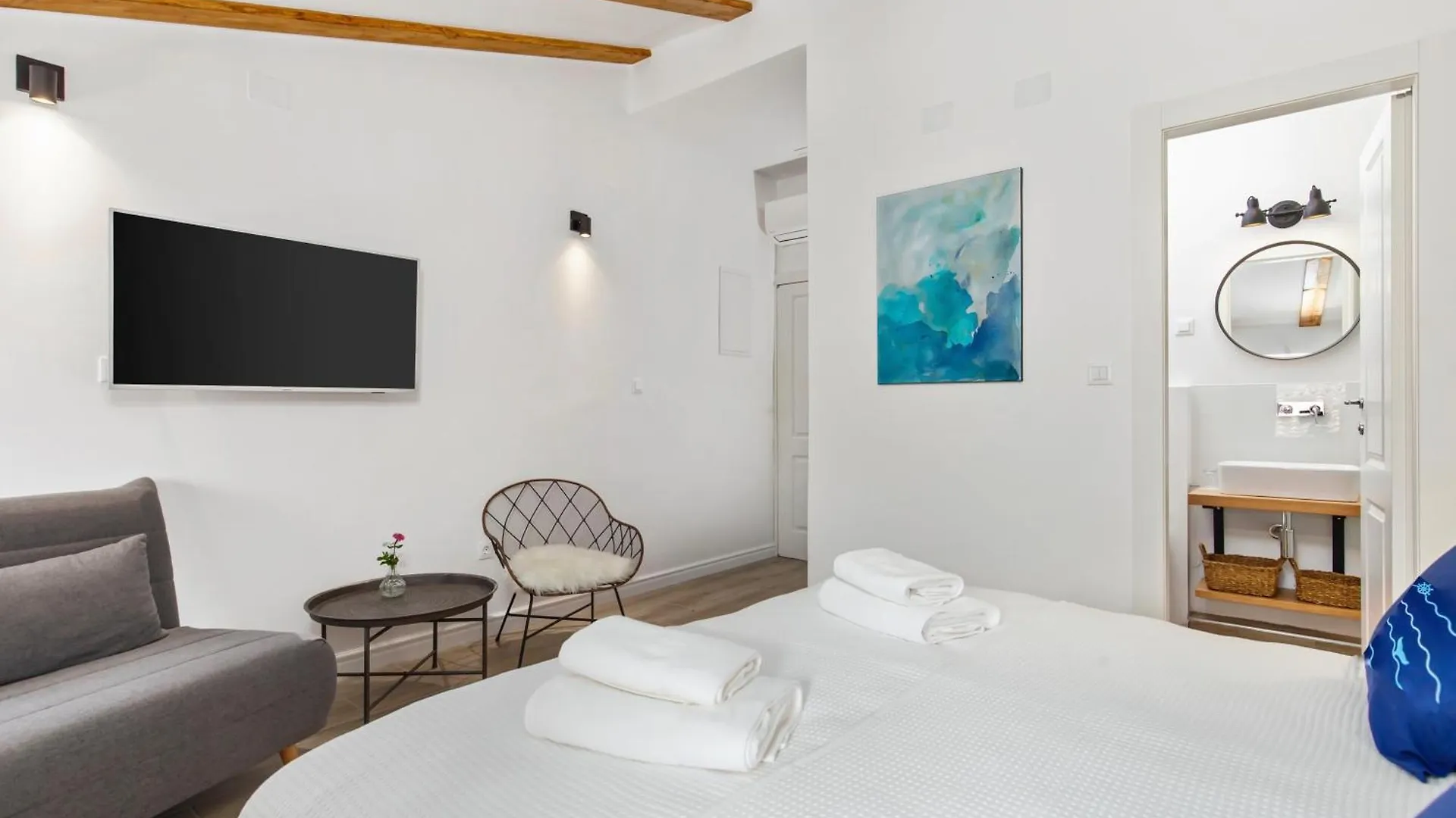 Blubini Heritage House Rovinj 4*,