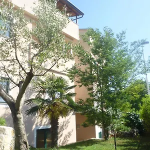  Appartement Accomodation Suran