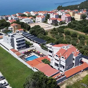 Plat 4*, Kozino Croatia