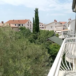 https://ana-rooms.primorje-gorskikotar.com